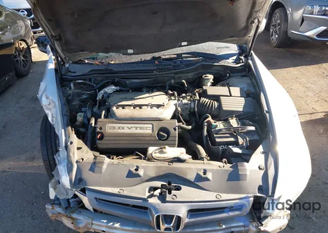 2003 Honda Accord 3.0 Ex z USA, uszkodzony, nr VIN 1HGCM66813A038905